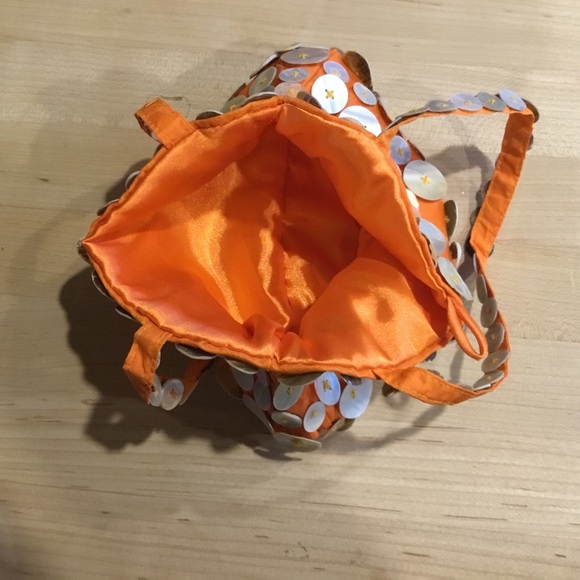 Shell button purse - Picture 4 of 5